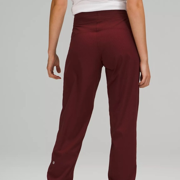 Lululemon red dance studio pants size 2 - Picture 3 of 5
